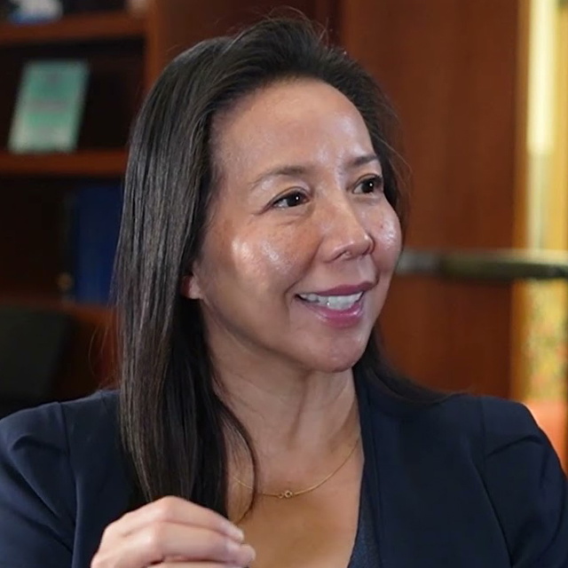 Alumna Sandra Yang